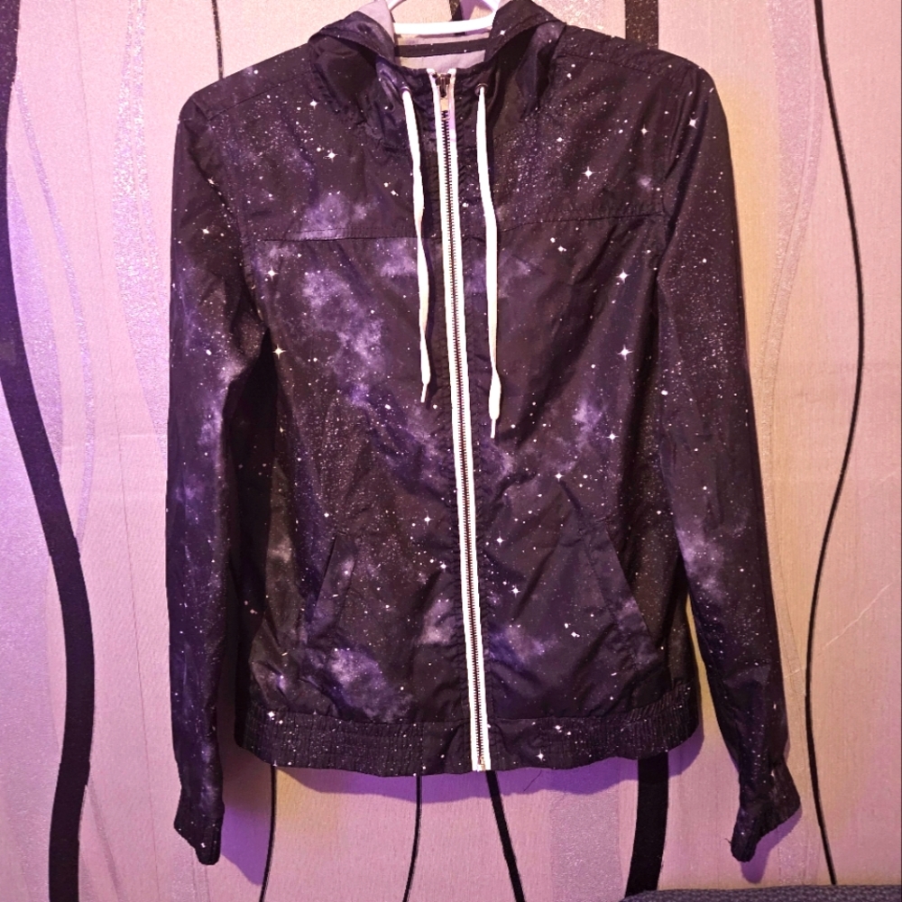 Zine Windbreaker